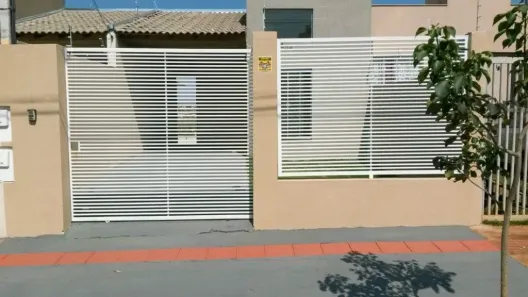 Casa com 3 Quartos à venda, 117m² no Colúmbia, Londrina