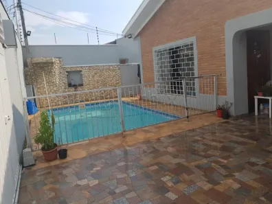 Casa com 3 Quartos para alugar, 125m² no Chácara Machadinho II, Americana