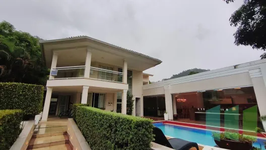 Casa de Condomínio com 4 Quartos para alugar, 520m² no Fradinhos, Vitória