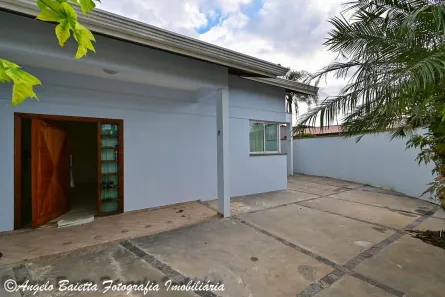 Casa com 3 Quartos à venda, 130m² no Bal Stella Maris, Peruíbe