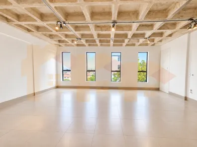 Sala Comercial para alugar, 106m² no Indaiá, Belo Horizonte