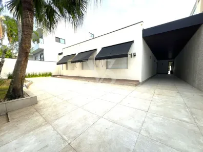 Casa com 4 Quartos à venda, 300m² no Pacaembu, São Paulo