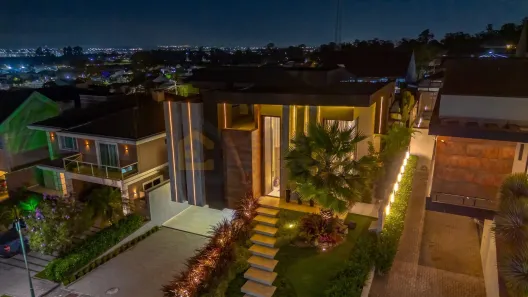Casa de Condomínio com 3 Quartos à venda, 350m² no Pineville, Pinhais