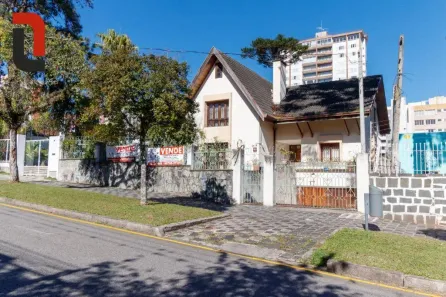 Imóvel Comercial com 4 Quartos para alugar, 312m² no Centro, Curitiba