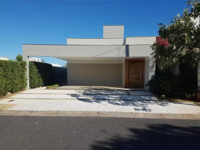Casa com 3 Quartos para alugar, 200m² no Centro, Mirassol