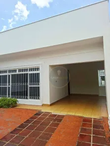 Casa com 6 Quartos à venda, 212m² no Estados Unidos, Uberaba
