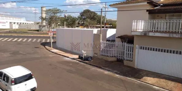 Imóvel Comercial com 3 Quartos à venda, 420m² no Cidade Jardim, Bariri