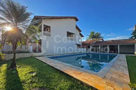 Casa com 4 Quartos à venda, 423m² no Jardim Beira-Mar, Peruíbe