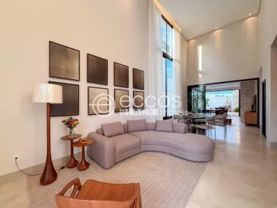 Casa de Condomínio com 3 Quartos para alugar, 203m² no Jardim Inconfidência, Uberlândia