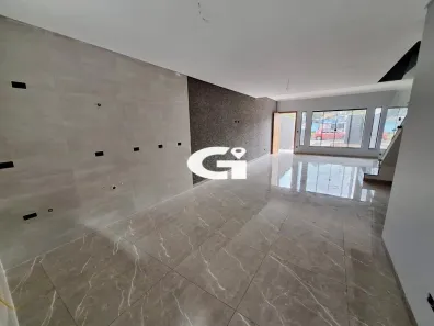 Sobrado com 3 Quartos à venda, 121m² no Pinheirinho, Curitiba