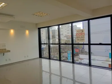 Sala Comercial para alugar, 30m² no Passo da Areia, Porto Alegre