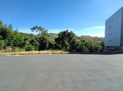 Lote/Terreno à venda, 1223m² no Jardim Vitória, Poços de Caldas