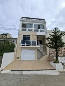 Casa com 4 Quartos para alugar, 250m² no Centro, Propriá