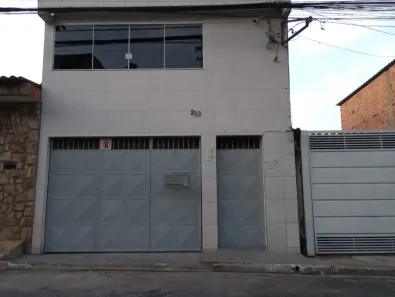Casa com 2 Quartos à venda, 180m² no Jardim Irapiranga, São Paulo