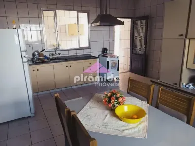 Casa com 3 Quartos à venda, 162m² no Jardim Ismênia, São José dos Campos