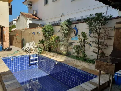 Casa com 4 Quartos à venda, 230m² no Campo Grande, Santos