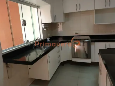 Sobrado com 3 Quartos para alugar, 175m² no Parque Maria Domitila, São Paulo