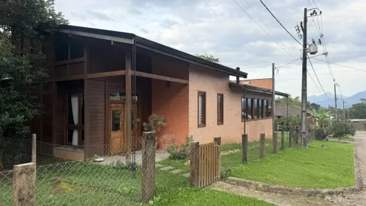 Fazenda/Sítio com 3 Quartos à venda, 184m² no , Morretes