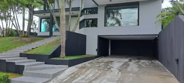 Sobrado com 4 Quartos para alugar, 500m² no Urbanova, São José dos Campos
