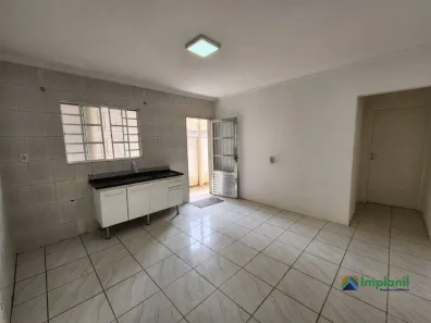 Casa com 2 Quartos para alugar, 45m² no Jardim das Acácias, Várzea Paulista