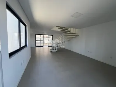 Casa com 3 Quartos à venda, 132m² no Carianos, Florianópolis