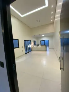 Casa com 3 Quartos à venda, 171m² no Grand Ville, Uberlândia