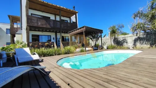 Sobrado com 2 Quartos à venda, 250m² no Ibiraquera, Imbituba