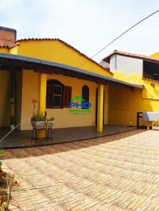 Casa com 3 Quartos à venda, 360m² no Monte Castelo, Contagem