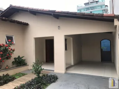 Casa com 3 Quartos à venda, 250m² no Jardim Camburi, Vitória