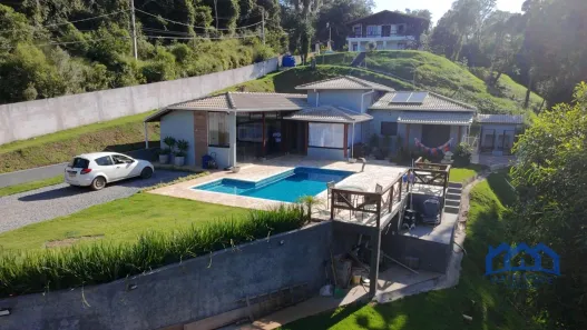 Fazenda/Sítio com 5 Quartos à venda, 2000m² no , Mairinque