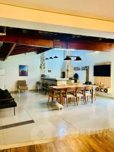 Casa com 3 Quartos à venda, 240m² no Granada, Uberlândia