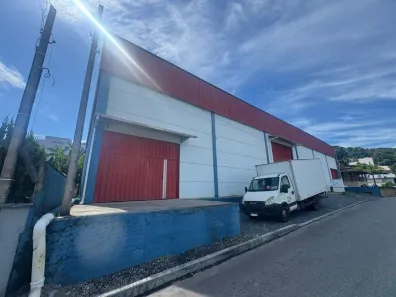 Galpão/Depósito/Armazém para alugar, 484m² no Águas Claras, Brusque