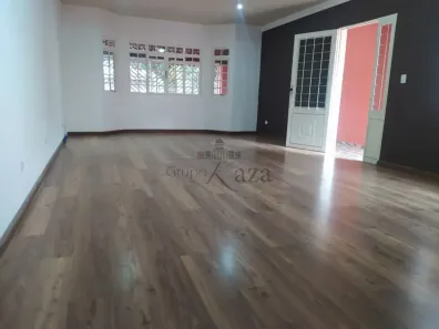 Casa com 3 Quartos para alugar, 140m² no Bosque dos Eucaliptos, São José dos Campos