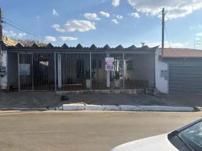 Casa com 3 Quartos à venda, 219m² no Conjunto Riviera, Goiânia