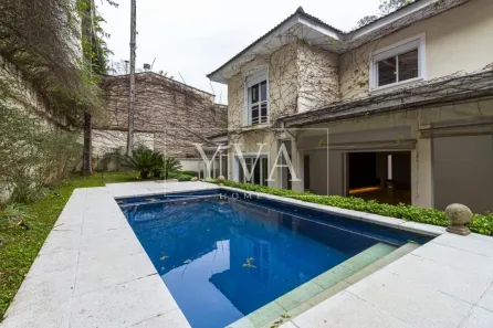 Casa de Condomínio com 4 Quartos à venda, 560m² no Jardim Leonor, São Paulo