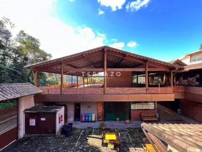 Ponto Comercial para alugar, 450m² no Soberbo, Teresópolis