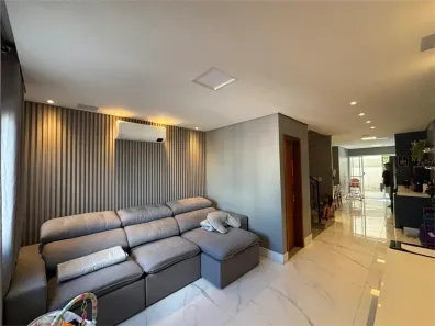 Sobrado com 3 Quartos à venda, 204m² no Chora Menino, São Paulo