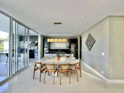 Sobrado com 3 Quartos à venda, 281m² no Moinho Velho, Cotia
