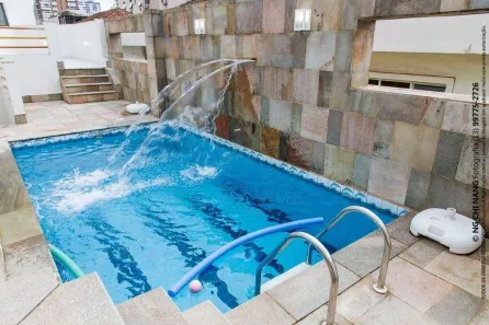 Casa com 3 Quartos à venda, 400m² no Embaré, Santos
