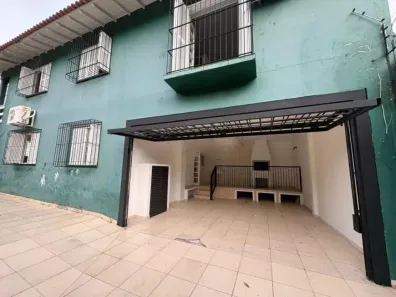 Casa com 3 Quartos para alugar, 170m² no Nonoai, Porto Alegre