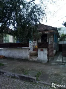 Casa com 2 Quartos à venda, 301m² no Teresópolis, Porto Alegre