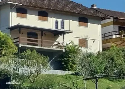 Casa com 4 Quartos para alugar, 250m² no Alto da Serra, Petrópolis