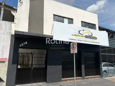 Prédio Comercial para alugar, 250m² no Nossa Senhora Aparecida, Uberlândia