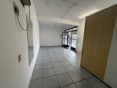 Ponto Comercial para venda ou aluguel, 45m² no Largo da Batalha, Niterói