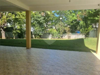 Casa com 3 Quartos para alugar, 307m² no Vila Albertina, São Paulo