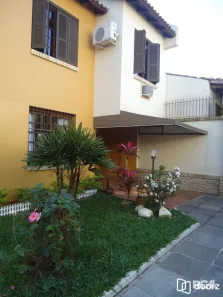 Casa de Condomínio com 3 Quartos à venda, 120m² no Cavalhada, Porto Alegre