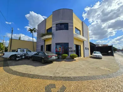 Ponto Comercial para alugar, 373m² no Cidade Jardim, Americana