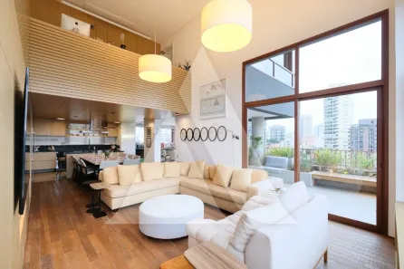 Apartamento com 3 Quartos à venda, 196m² no Jardim das Bandeiras, São Paulo