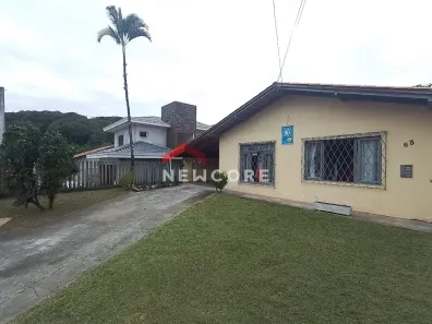 Casa com 3 Quartos à venda, 230m² no Glória, Joinville