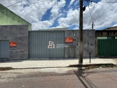 Casa com 2 Quartos para alugar, 50m² no Milionários (Barreiro), Belo Horizonte
